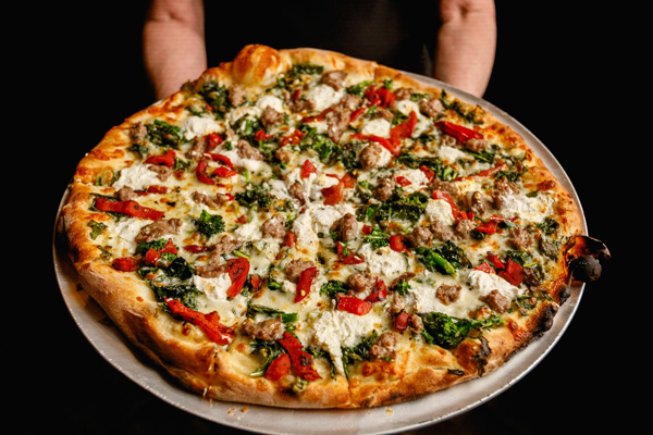 fresh pizza in Lynn MA from Alfredo's Italian Kitchen with melted cheese